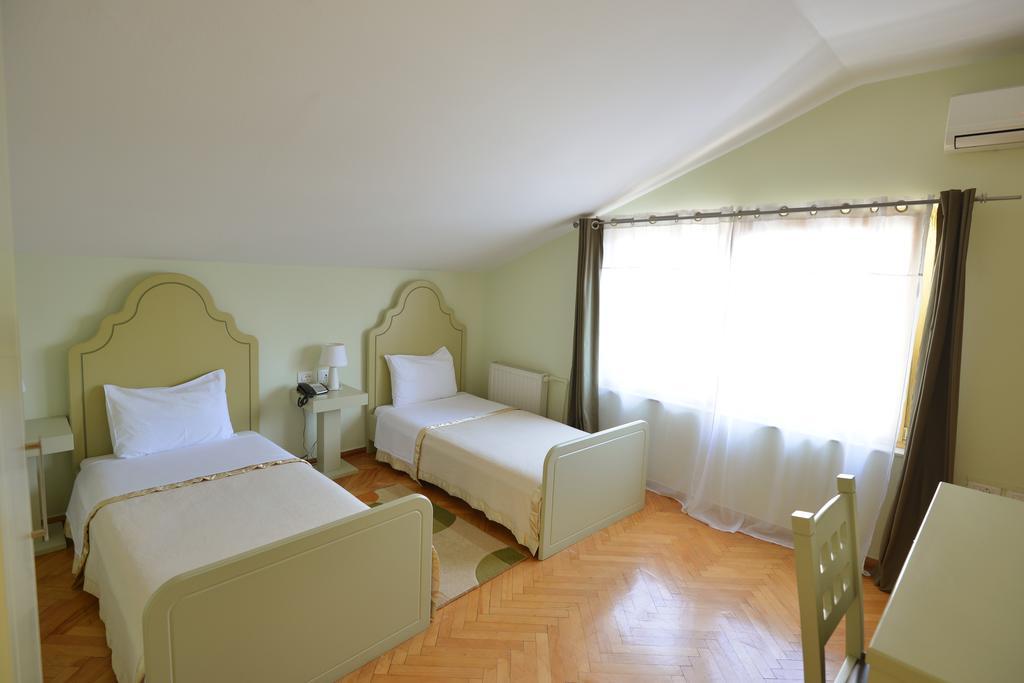 Hotel De Paris Tirana Cameră foto